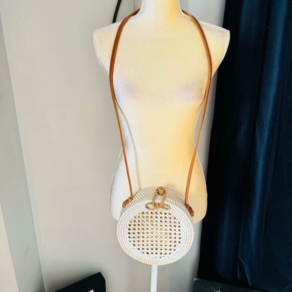 ANTHROPOLOGIE Rattan Circle Crossbody Bag,‎ White/Cream/Brown, Classic Chic - Picture 4 of 17